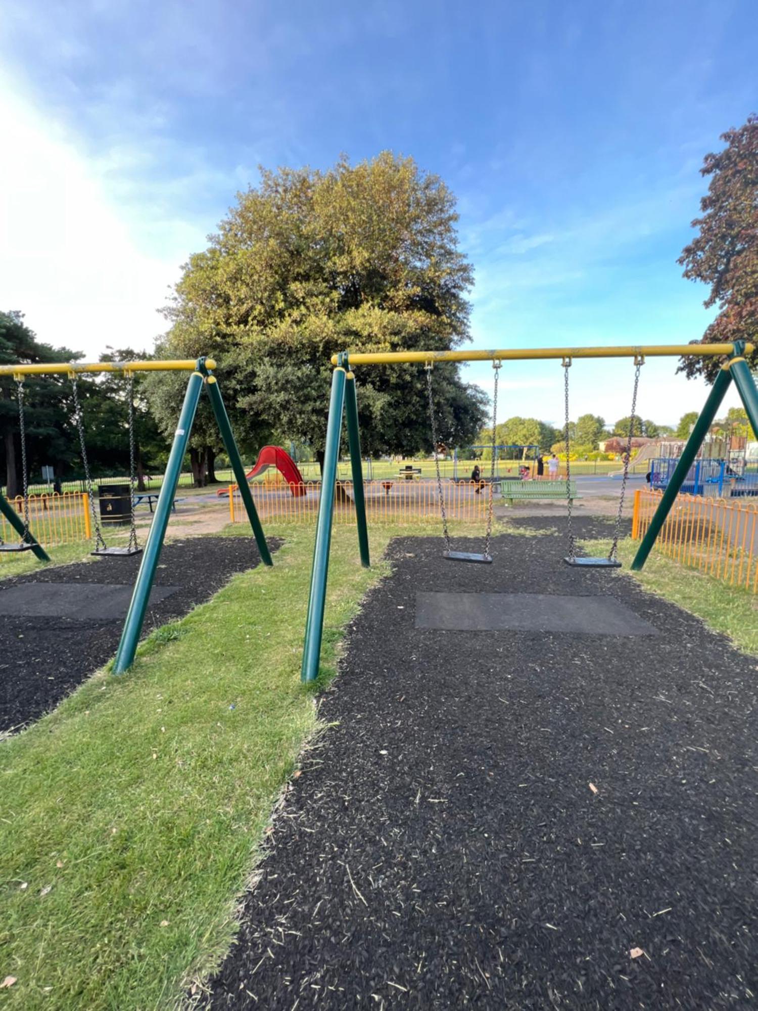 Cosy Private Flat In London, Free Parking On Premise Apartamento Carshalton Exterior foto